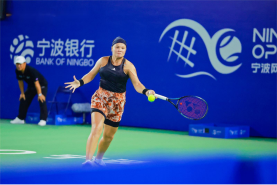 围绕赛道